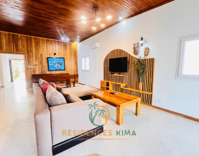 Villa Abla POKOU 2: Villa 4 Chambres Piscine-Jardin-Garage Privé